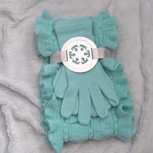 NY&C scarf and gloves set